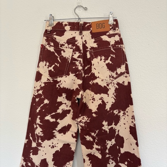 BDG Urban Outfitters Size 26 High & Wide Jean Cow Print - Picture 7 of 8